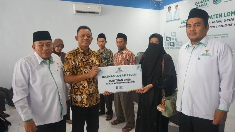 Gambar BAZNAS Lobar Mendistribusikan Bantuan Kepada LKSA Se-Kabupaten Lombok Barat