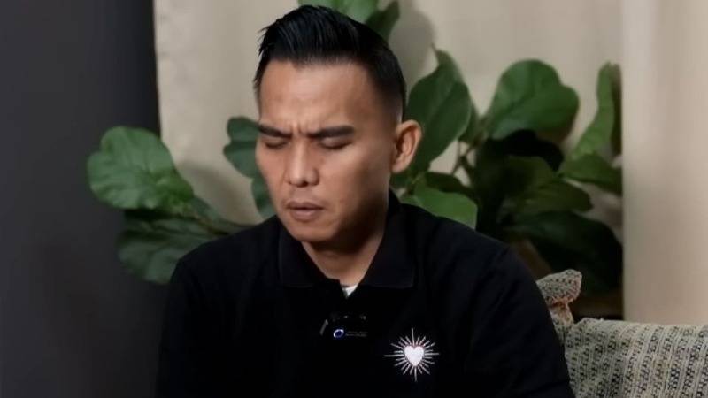 Gambar Beredar Ramalan Nasib Artis Tahun 2025, 3 Saudara Bakal Menikah, Artis Muda Meninggal, KDRT Terkuak
