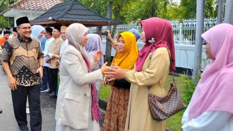 Gambar Wakil Bupati Hj. Nurul Adha : Saatnya Kita Kerja Keras dan  Kerjasama Untuk Mewujudkan Sejahtera Dari Desa